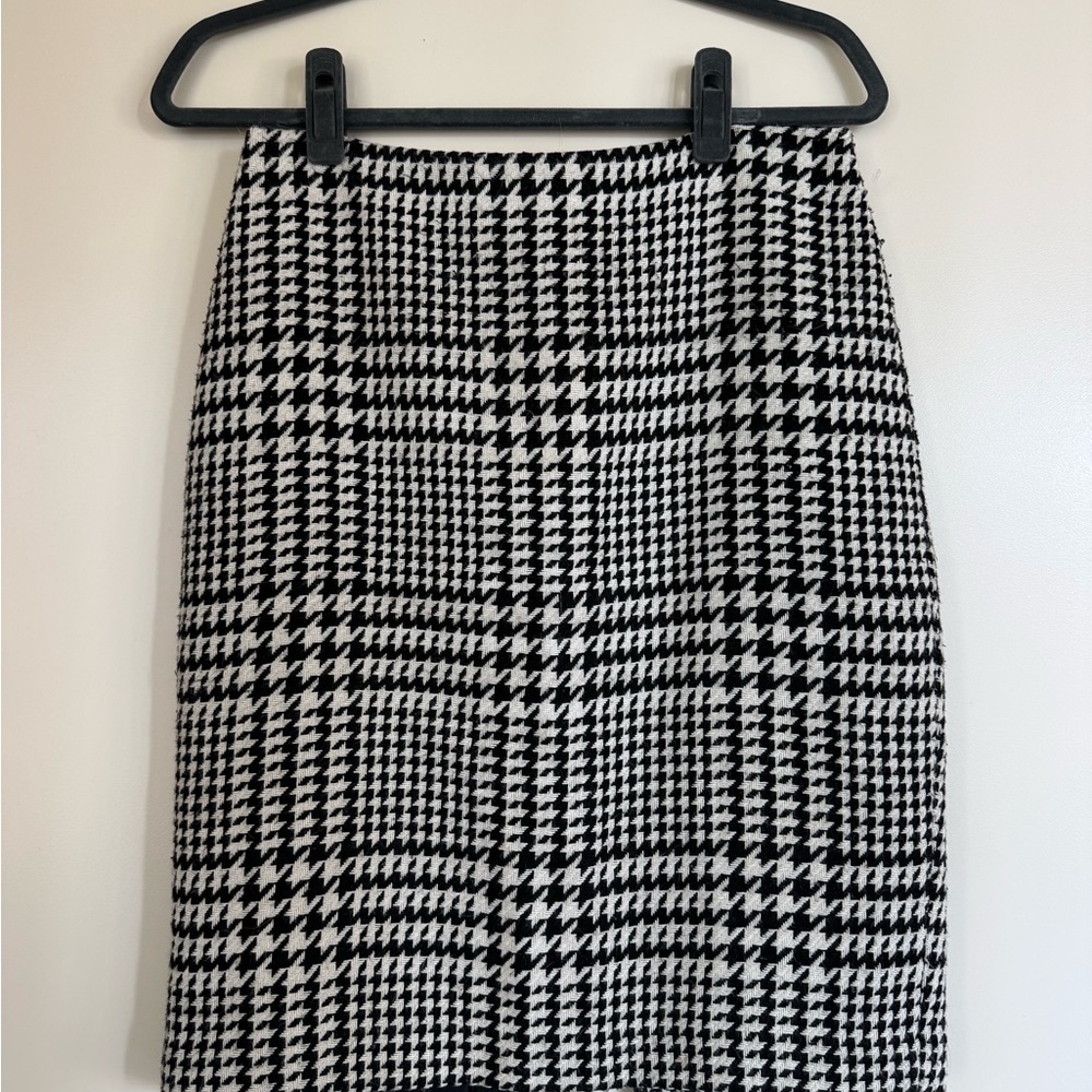 Liz Claiborne Houndstooth Pencil Skirt - Size 6
